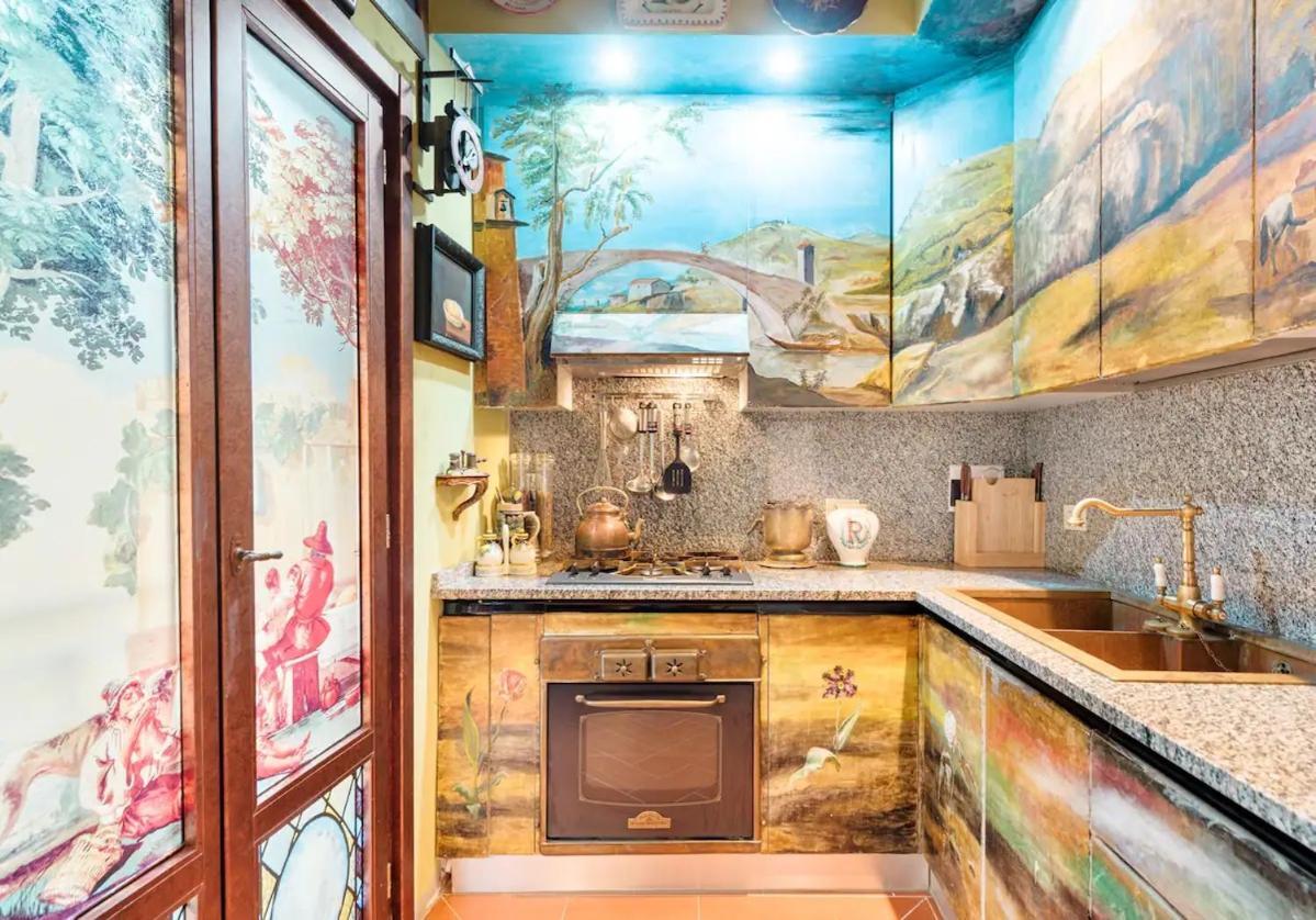 Apartment Renaissance In Historic Building With Duomo Views *