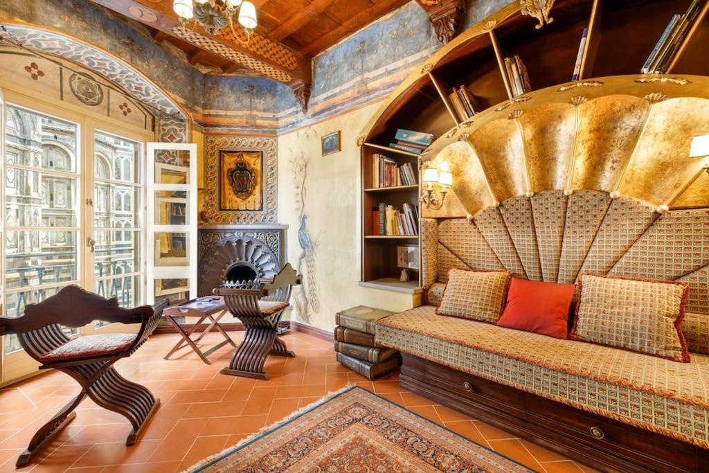 Apartment Renaissance In Historic Building With Duomo Views Florence