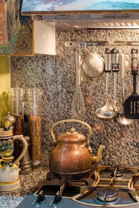 Apartment Renaissance In Historic Building With Duomo Views *