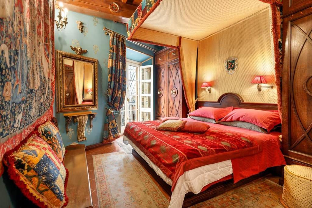 Apartment Renaissance In Historic Building With Duomo Views Florence